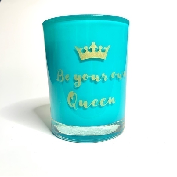 𝅺🌟2/20$🌟BE Your Own Queen Candle - Picture 1 of 2